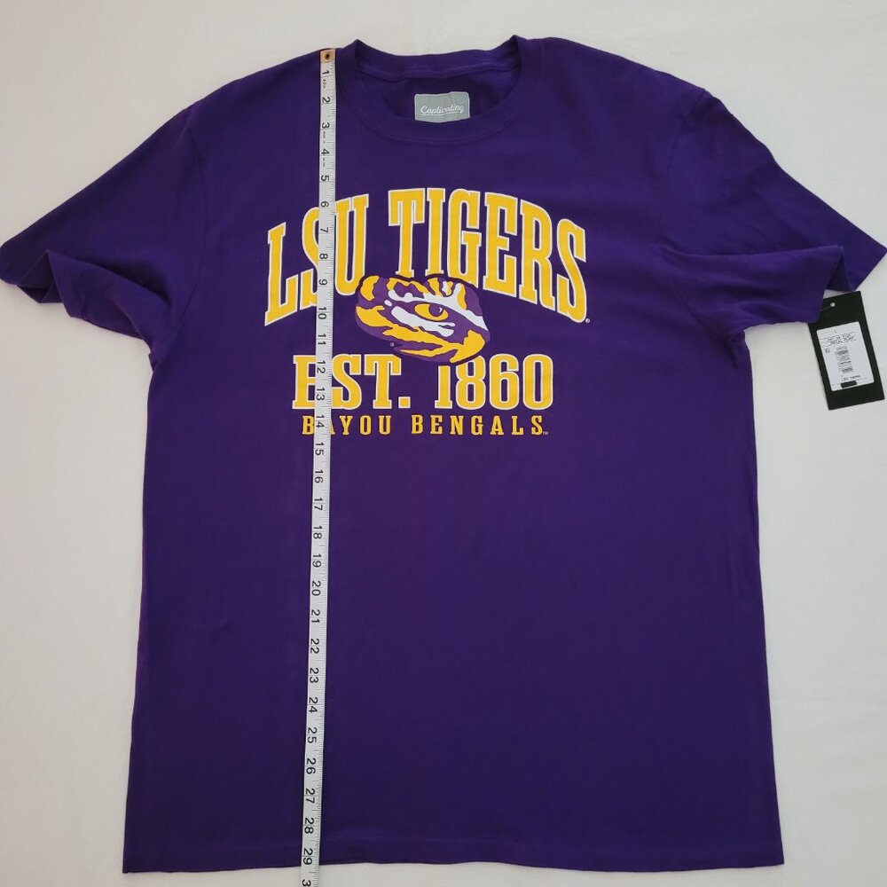 Captivating LSU Tigers T Shirt Short Sleeve Purple Mens Large Collegiate Gameday - Picture 4 of 8